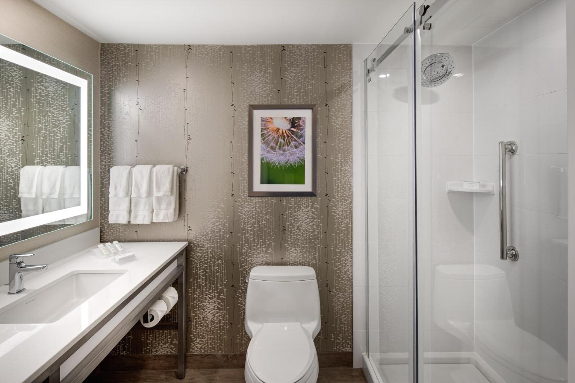 Hilton Garden Inn Toronto-Оуквил Екстериор снимка