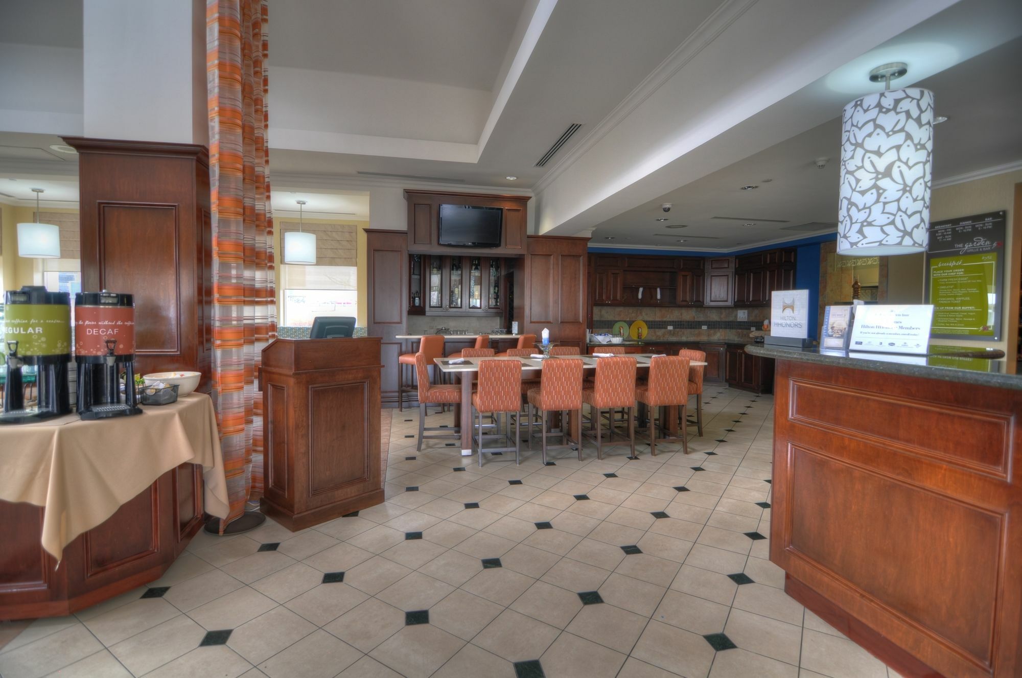 Hilton Garden Inn Toronto-Оуквил Екстериор снимка